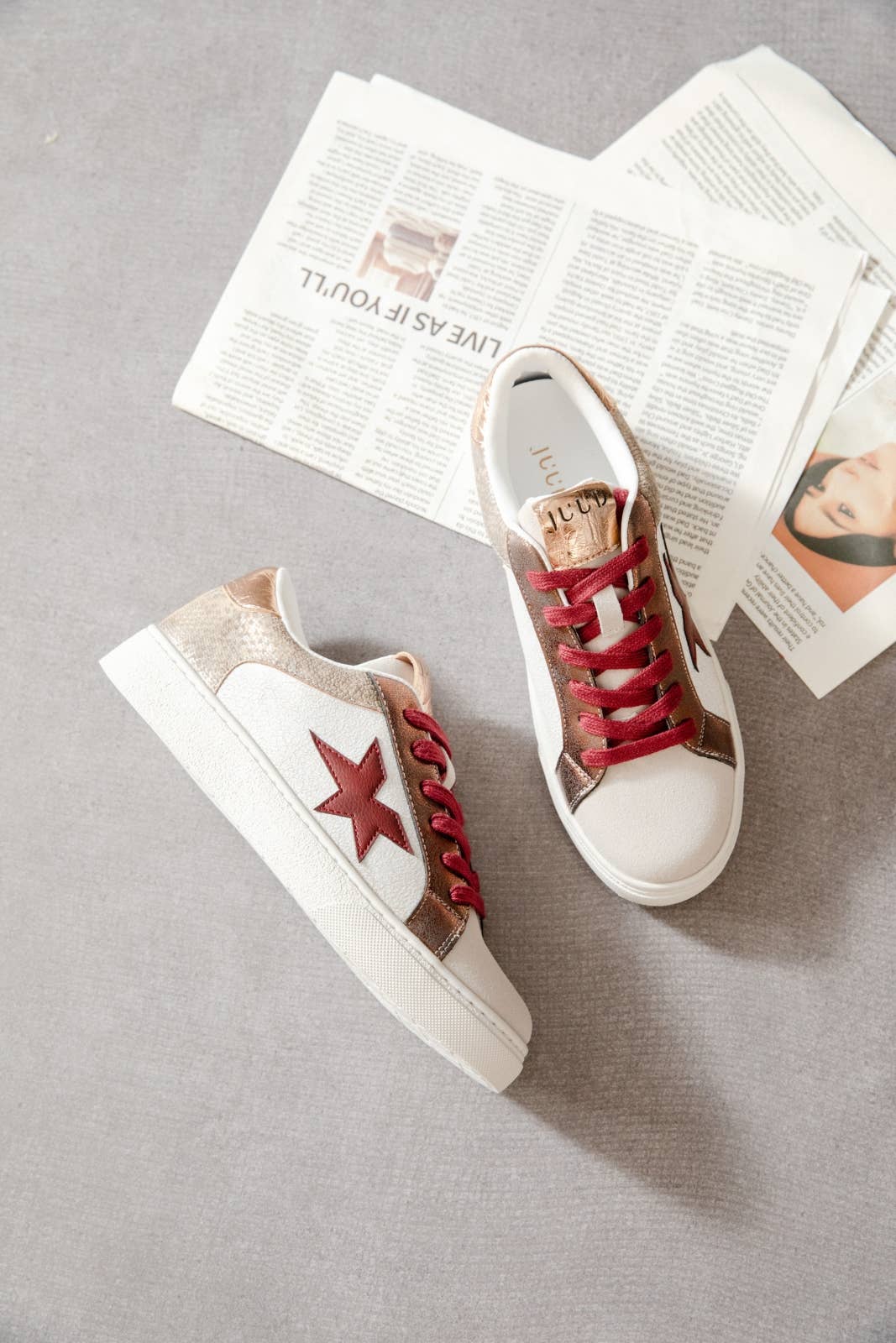 ERYNN – wholesale Vardagssneakers - Dam – Snörskor Elia med guldsparkle och metallicdetaljer10