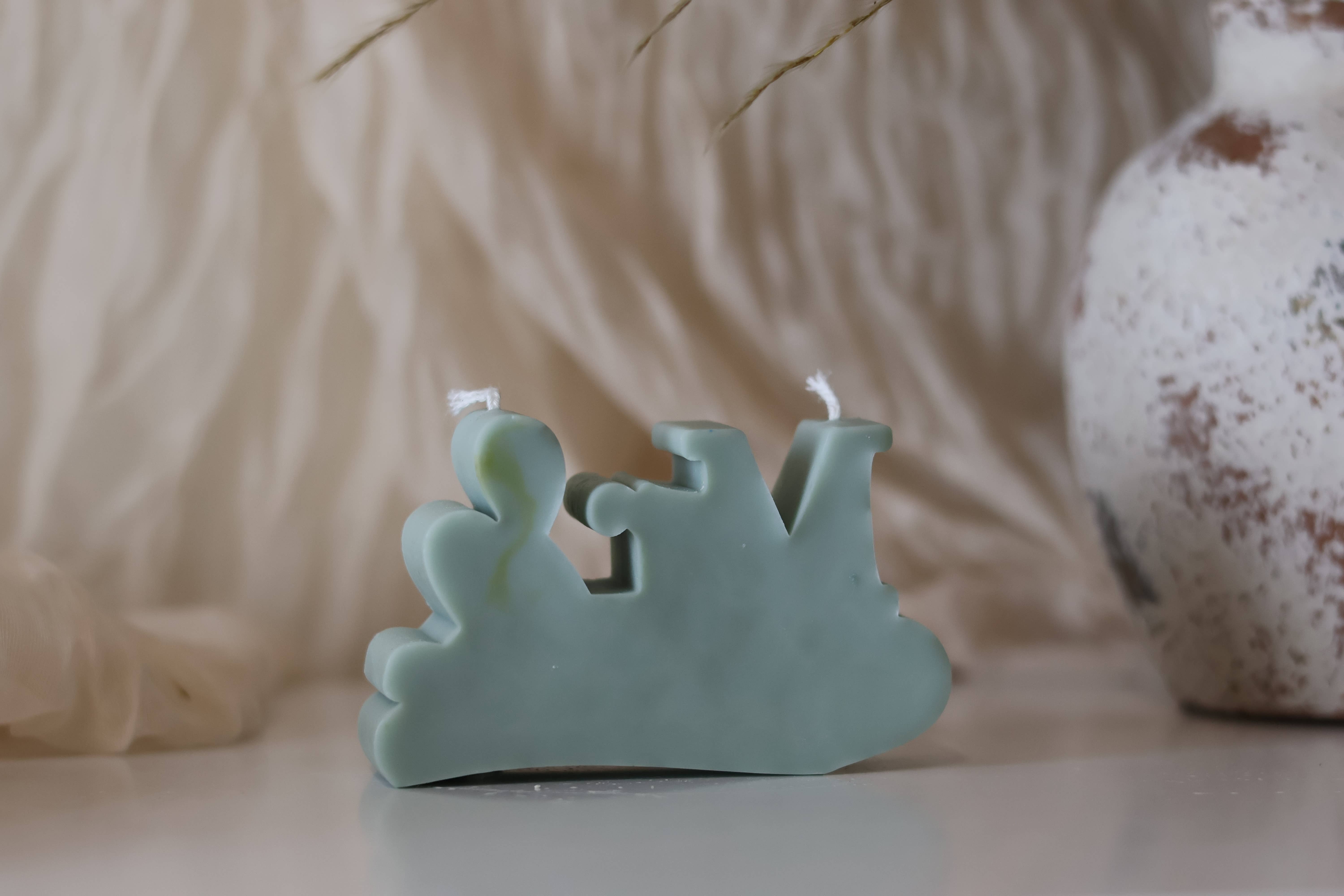 Agaboo Candle - Wholesale Novelty Candle - Mr & Mrs Candle 2.5x4in5