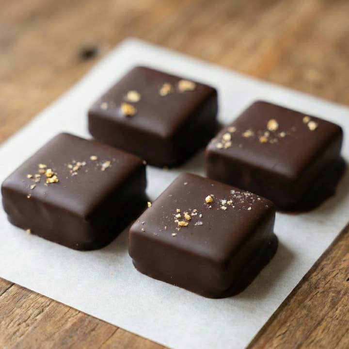 Farmhouse Chocolates - Wholesale Chocolate Box - 4 Piece Dark Chocolate Truffle Vermont Maple4