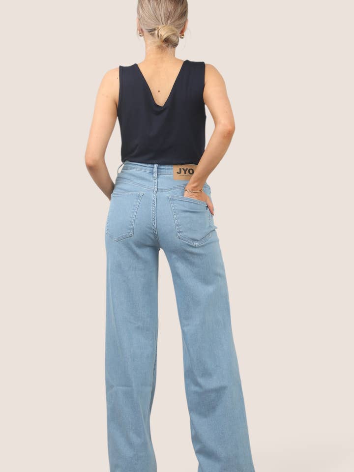 J5FASHION - Vendita all'ingrosso Jeans - Donna - JEANS A GAMBA LARGA A VITA ALTA IN DENIM