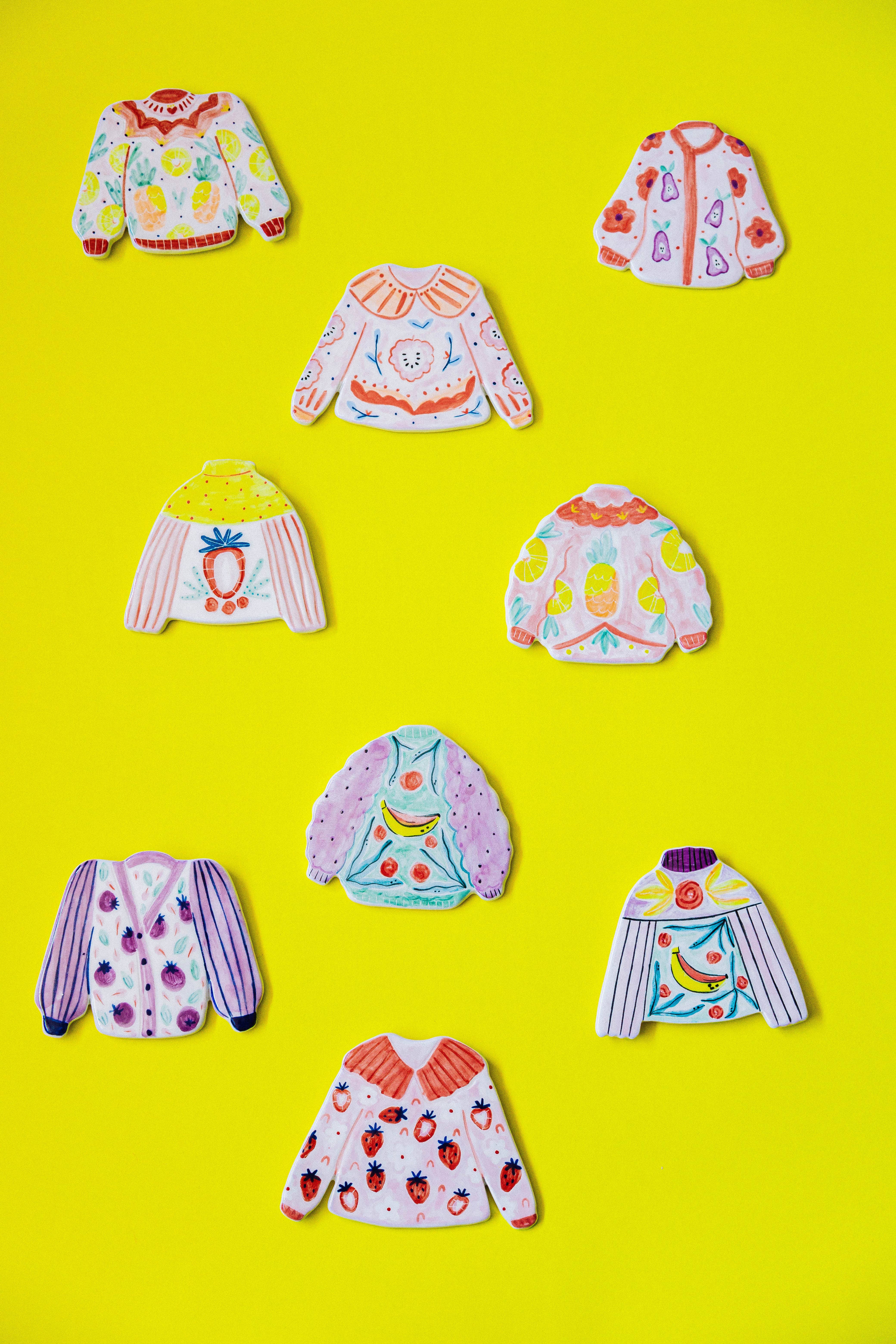 The BaiTay - Wholesale Wall Accent - Ceramic Banana vest #2
1