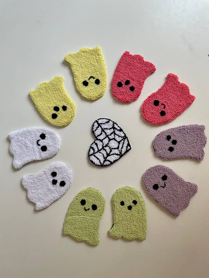 Set Of 2 Halloween Mug Rugs, Halloween Ghost Coaster for wholesale by Punch Simple