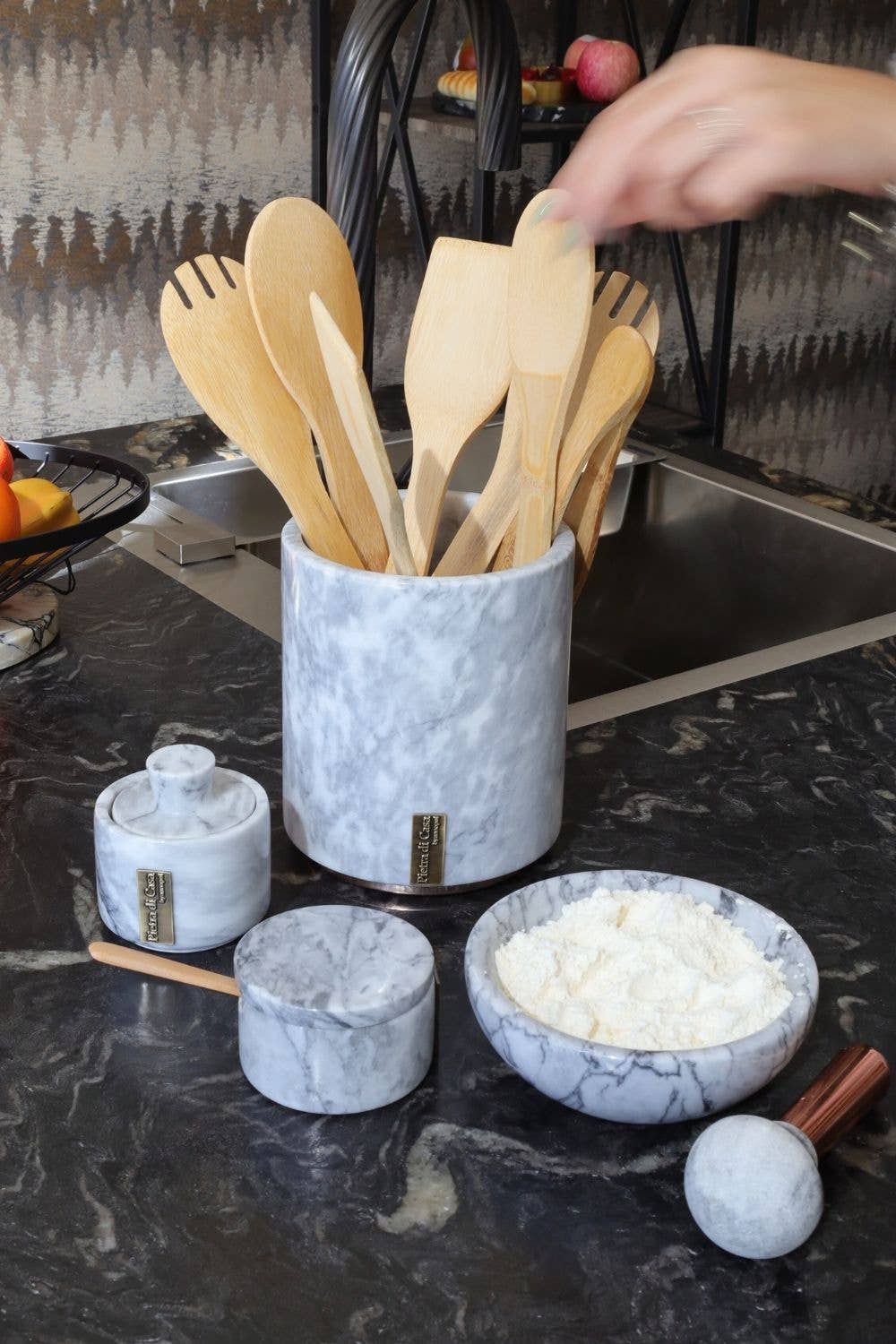 PIETRA DI CASA - Wholesale Utensil Holder - Calacatta Nero Marble HALE Kitchen Jar Rose Metal Decor5
