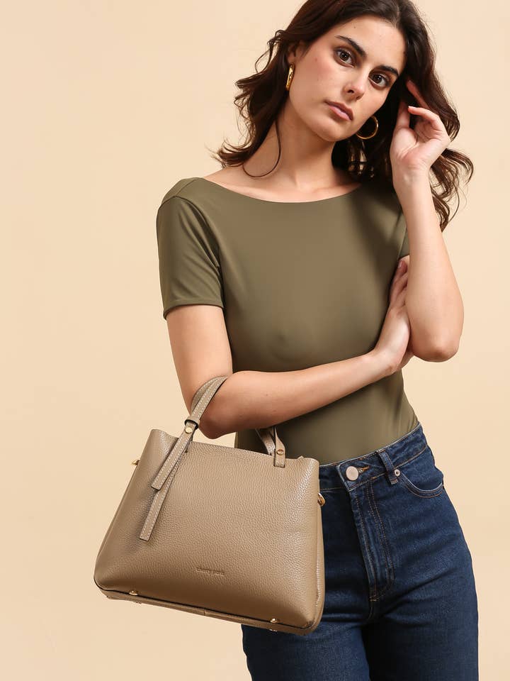 Borsa PAULA - 4138 per la vendita all'ingrosso da parte di Cherry Paris