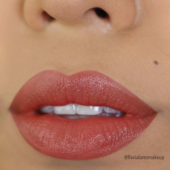 Moira Cosmetics – wholesale Lipstick – Signature Lipstick (003, Peach Nude)
