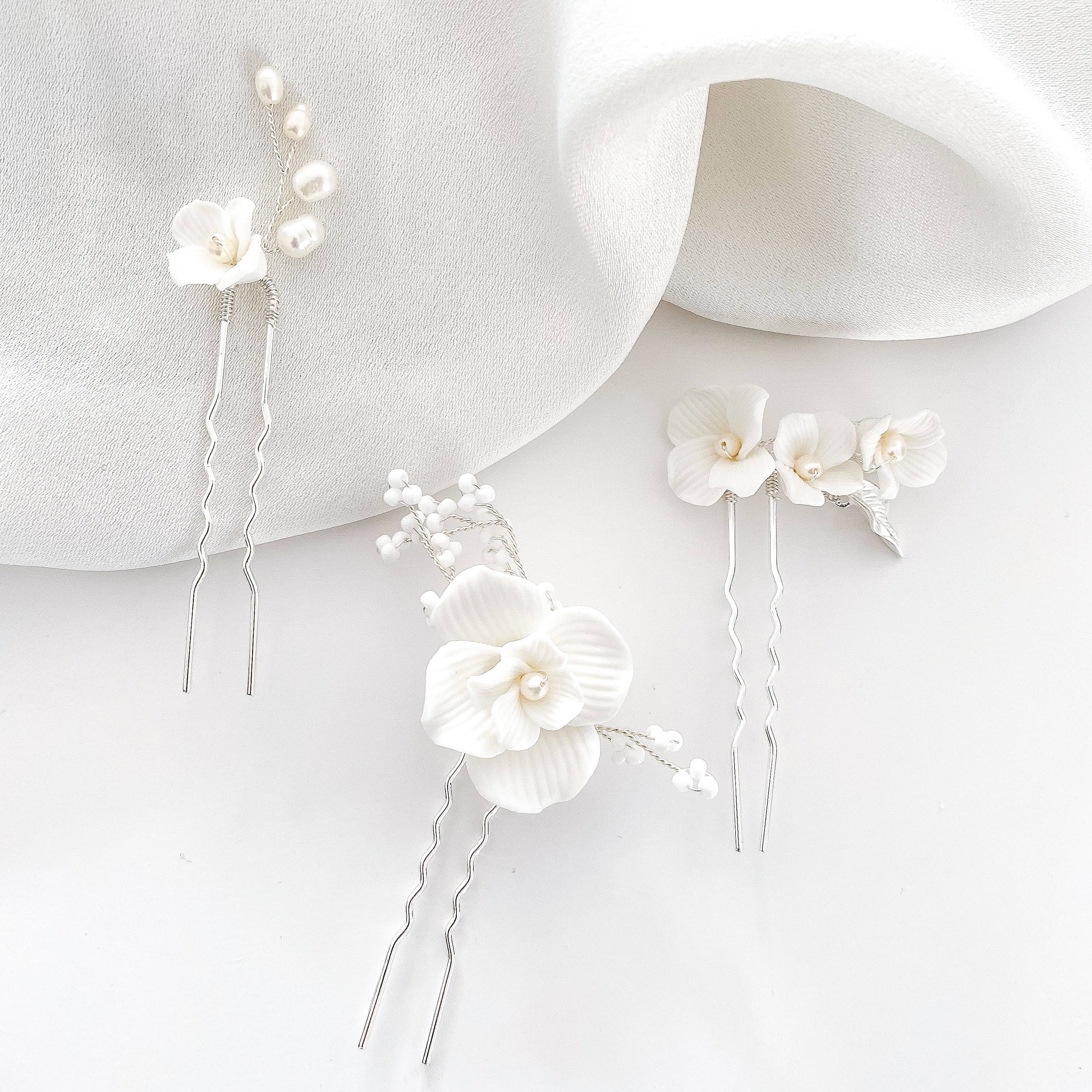 Nicholls Jewellery - Wholesale Hair Pin - Porcelain White Flower, Silver leaf, Pearl Pins x 33