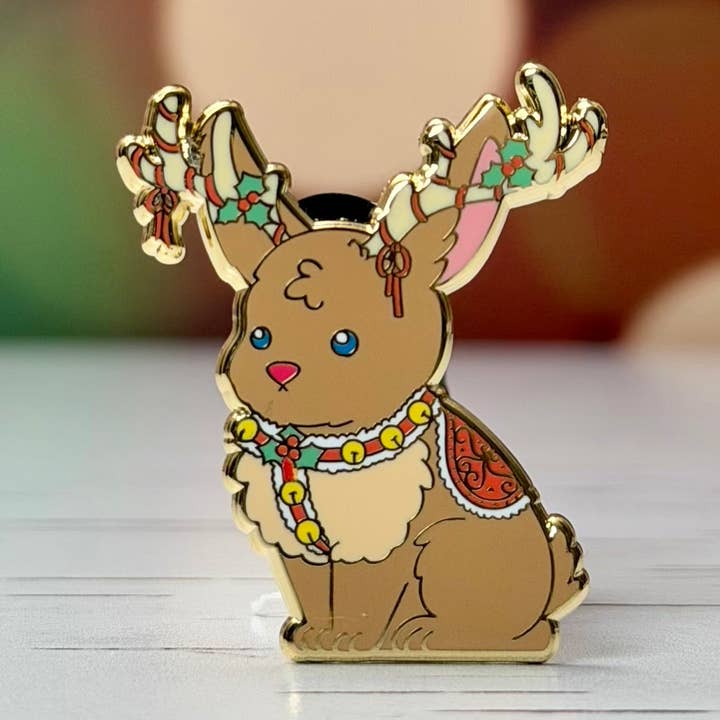 Épingle Émaillée Jackalope Joyeux pour la vente par Kimchi Kreative