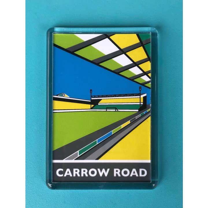 Aimant pour réfrigérateur CARROW ROAD pour la vente par Rebecca Pymar