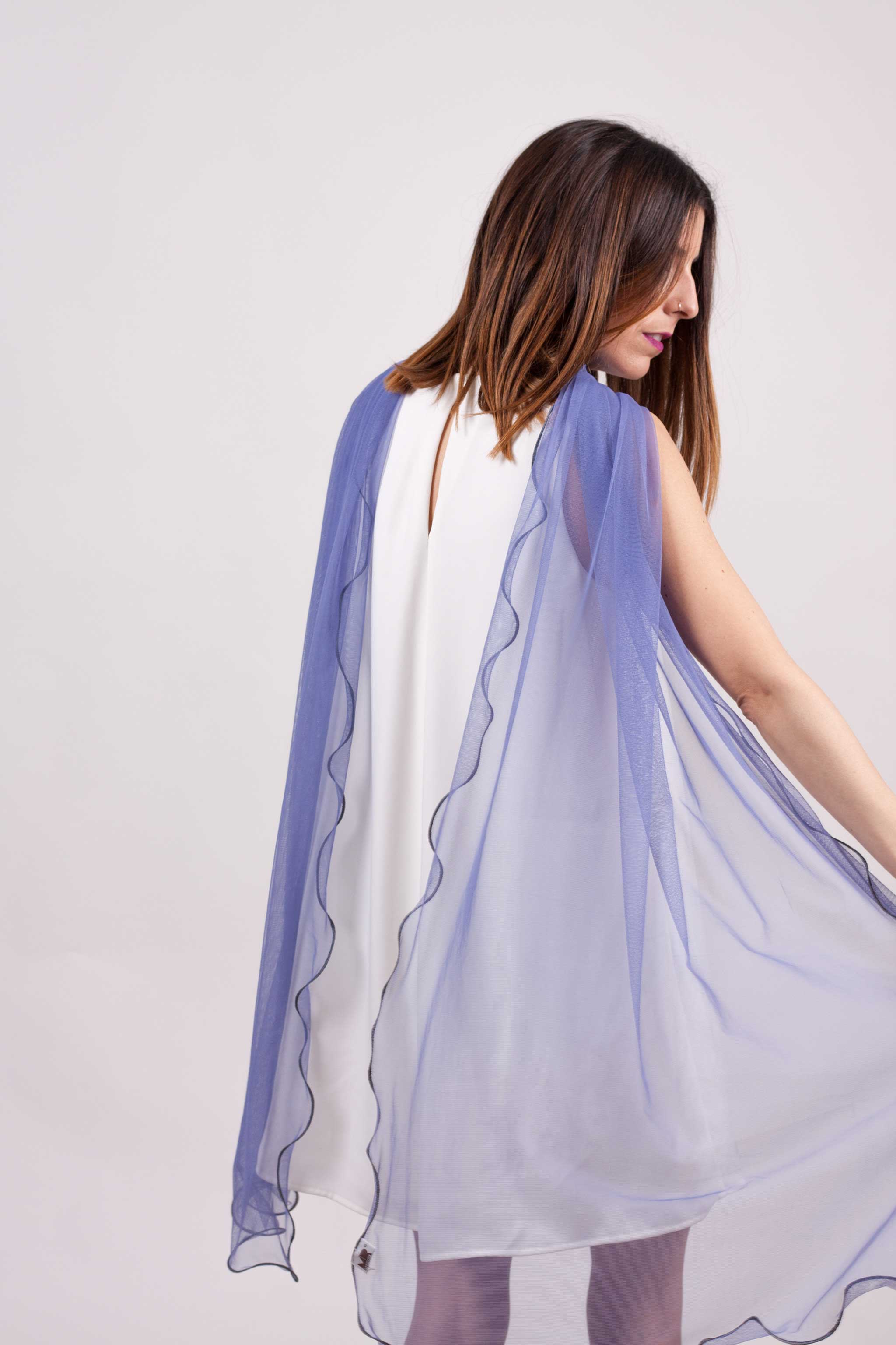 MR Complements - Vente Écharpe – femme - Châle en tulle grande taille aux bords ondulés9