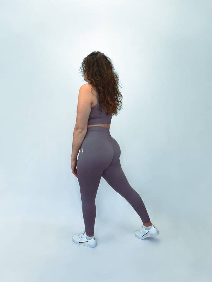 Leggings canalé sin costuras - vino morado para venta al por mayor de Amari Wear