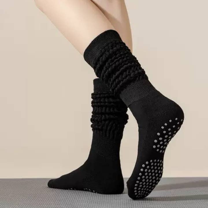 AK Brand - Wholesale Socks - Women's - 3-Pack Scrunch Grip Socks with Non-Slip Sole Soft Stretch Kn1