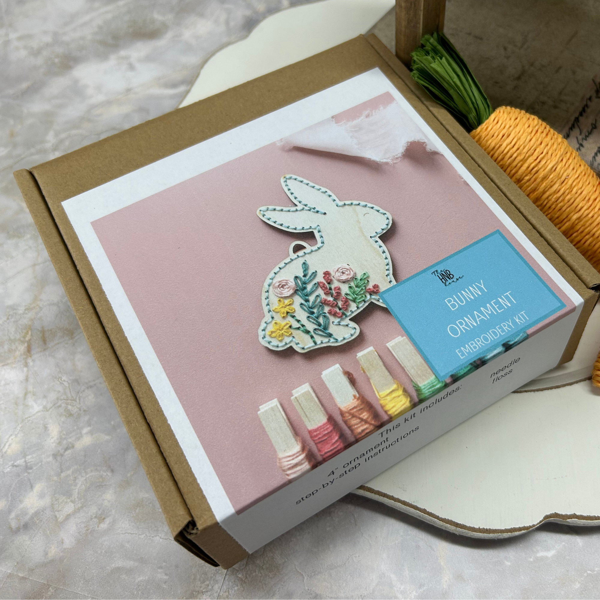 The HNB House - Vente Kit de bricolage - Kit de broderie sur bois - Lapin de printemps DIY3