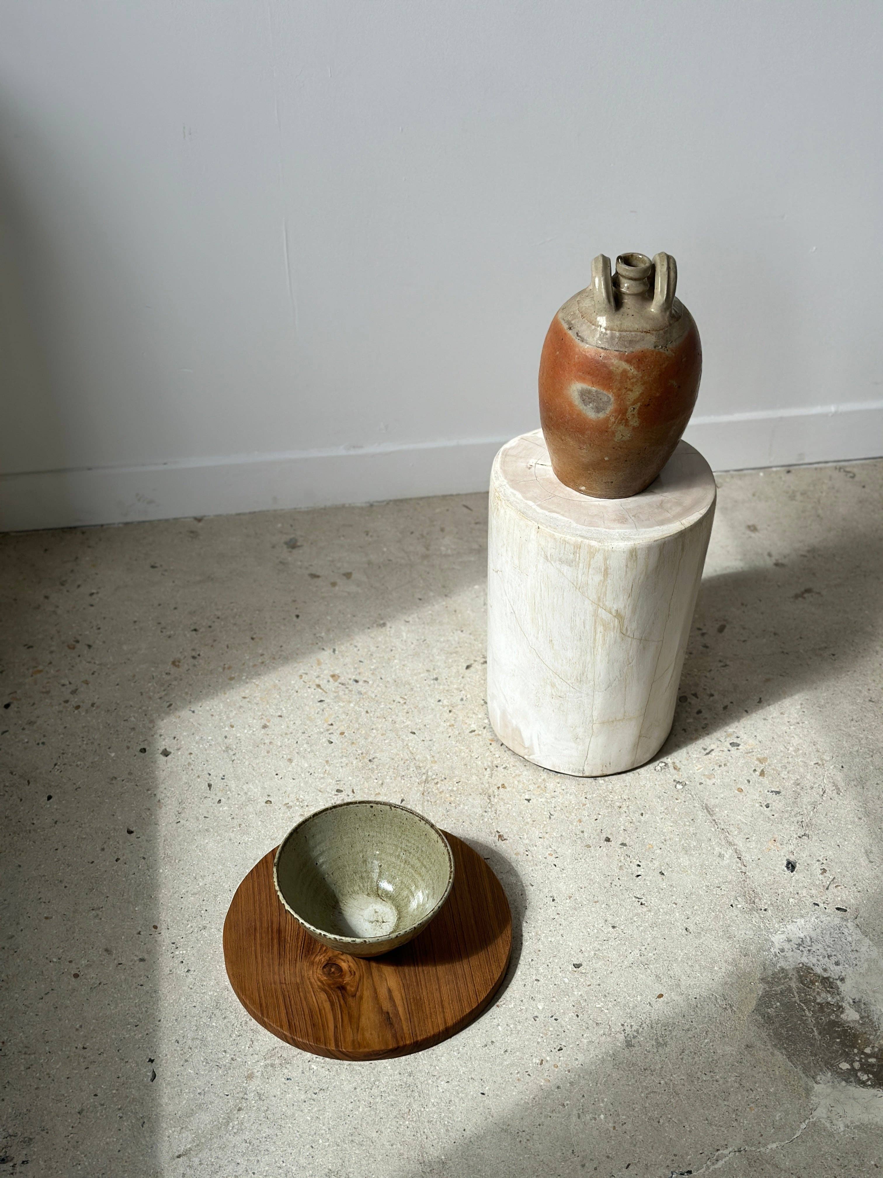 Office Objets – wholesale Skärbräda – Rund skärbräda i urholkad teak D:3061