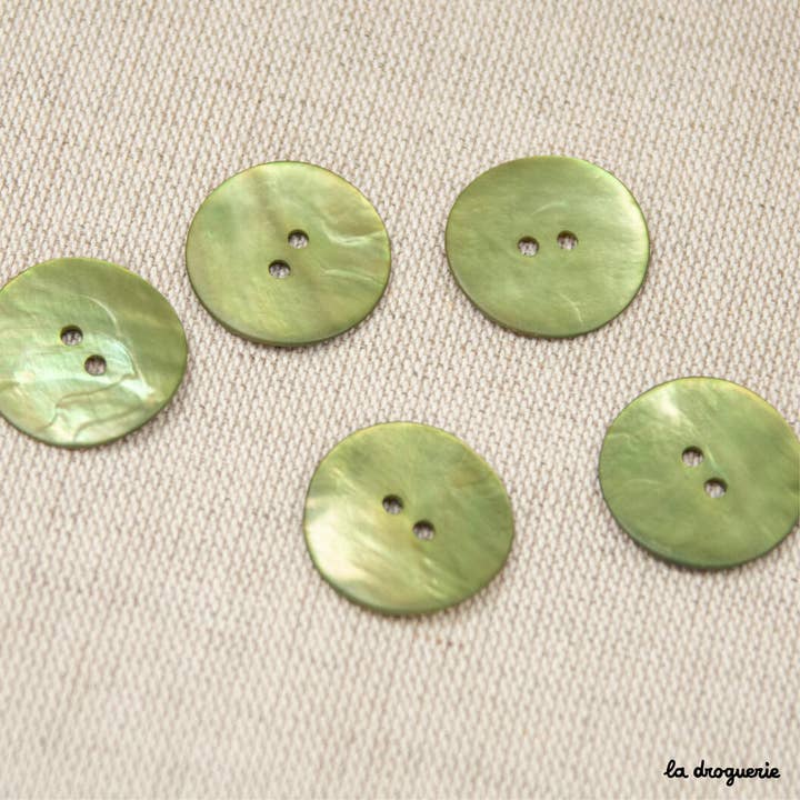 LA DROGUERIE - Wholesale Sewing button/snap - Satin-finish round Akoya button 23 mm