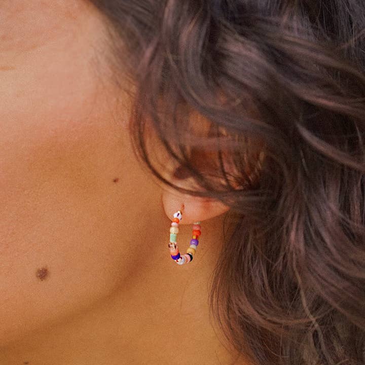 SAN SAN - Wholesale Hoop Earrings - MONDO - hoop earrings with colorful pearls/gift idea1