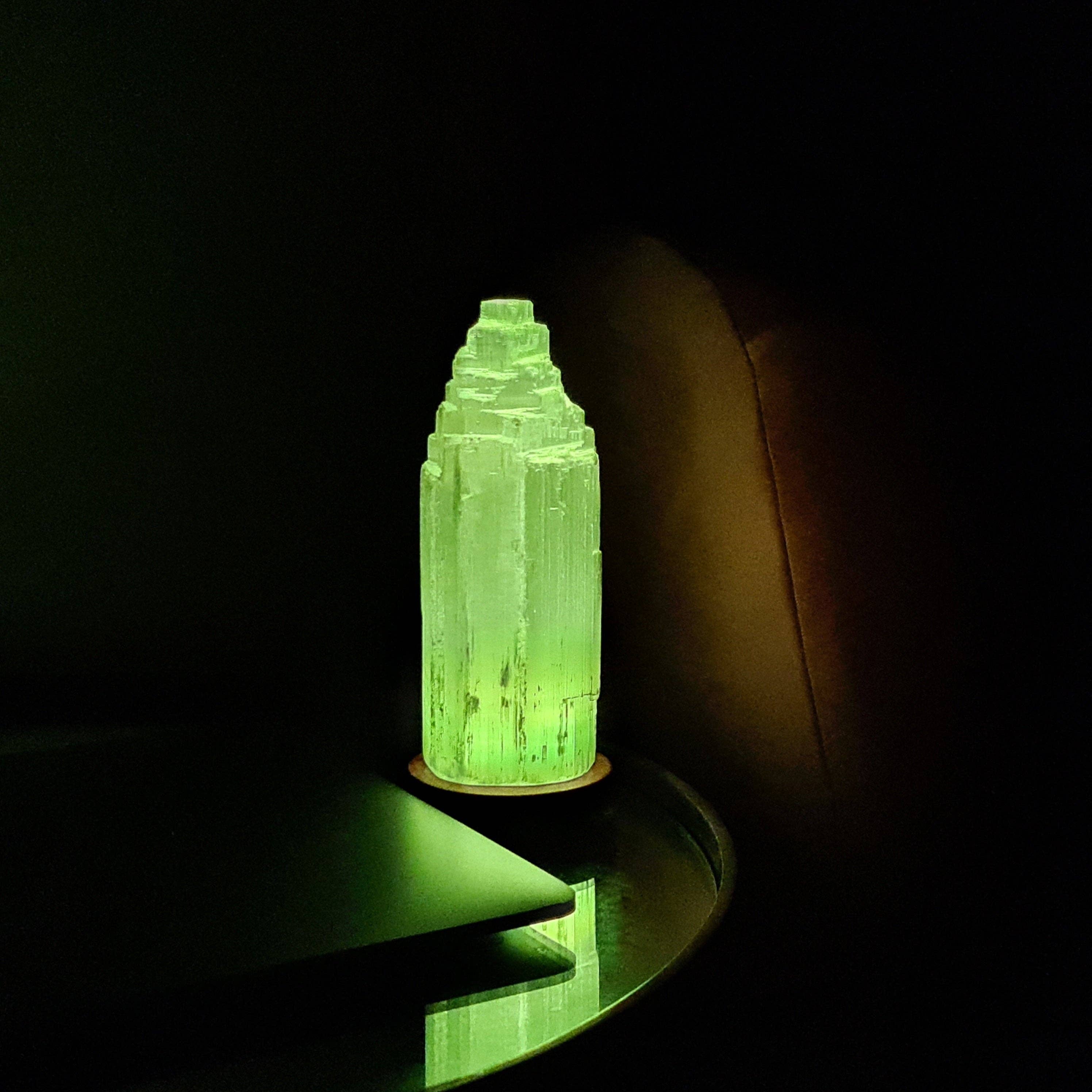 Gemstone Gifts Ltd. – wholesale Accent/desk lamp – Selenite USB lamp - Mountain (Colour changing)3