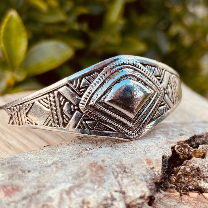 Kaali Boutique – wholesale Cuff bracelet – Tuareg Jewelery Silver Bracelet / Bangle / Cuff / Unisex / Boho / Ethnic / Rustic / Bohemian / Hippie / Gypsy / Geometric /5