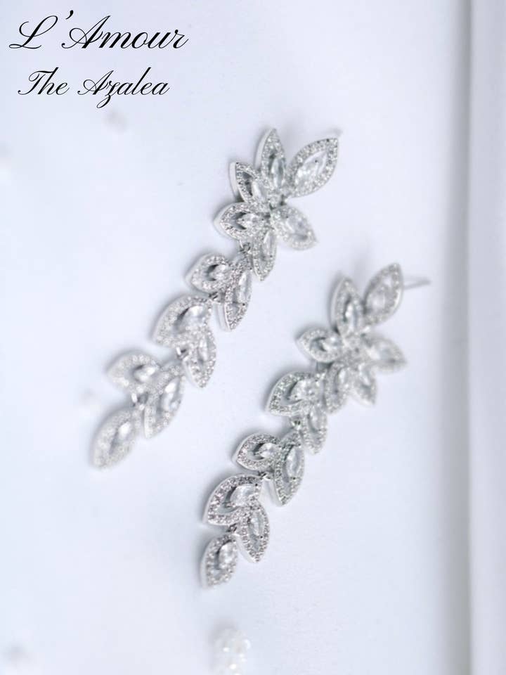 L'azalea. per la vendita all'ingrosso da parte di Lia Reese Canada