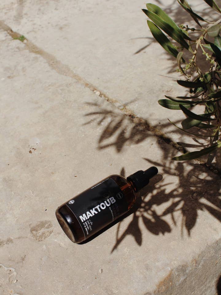 Maktoub haar- en baardolie voor wholesale door Oum Naturals