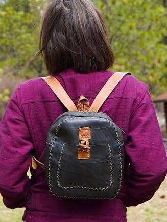 Kleine rugzak van gerecycled rubber voor wholesale door Ganesh Himal Trading