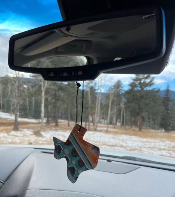 reSCENTit ~ Red Dirt Leather - Wholesale Car Freshener - Unisex - SHOW ANIMALS BRANDED TAGS6