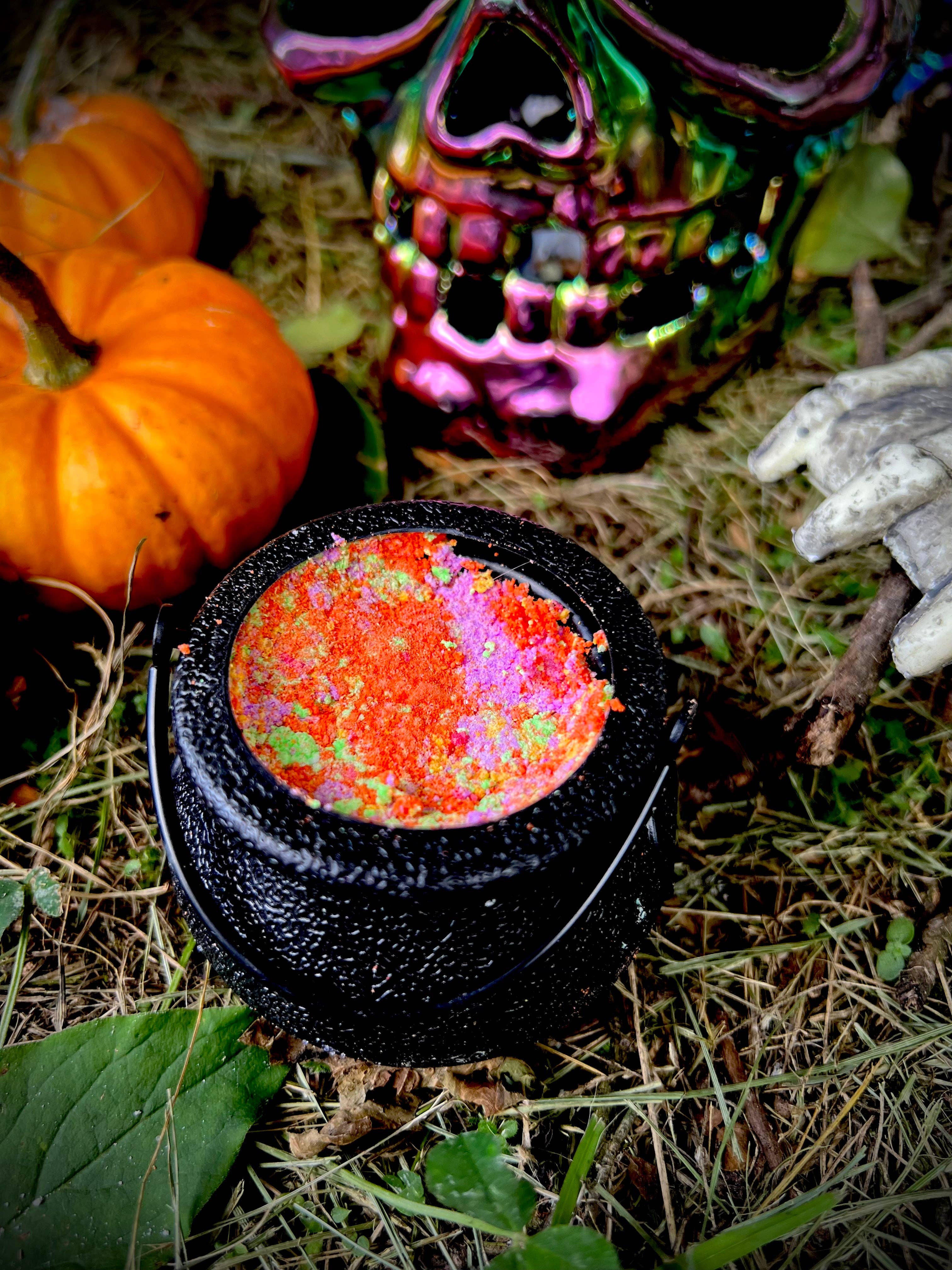 Man on the Moon Mystics - Vente Bombe de bain/poudre effervescente pour le bain - Bombe de bain Mystery Cauldron2