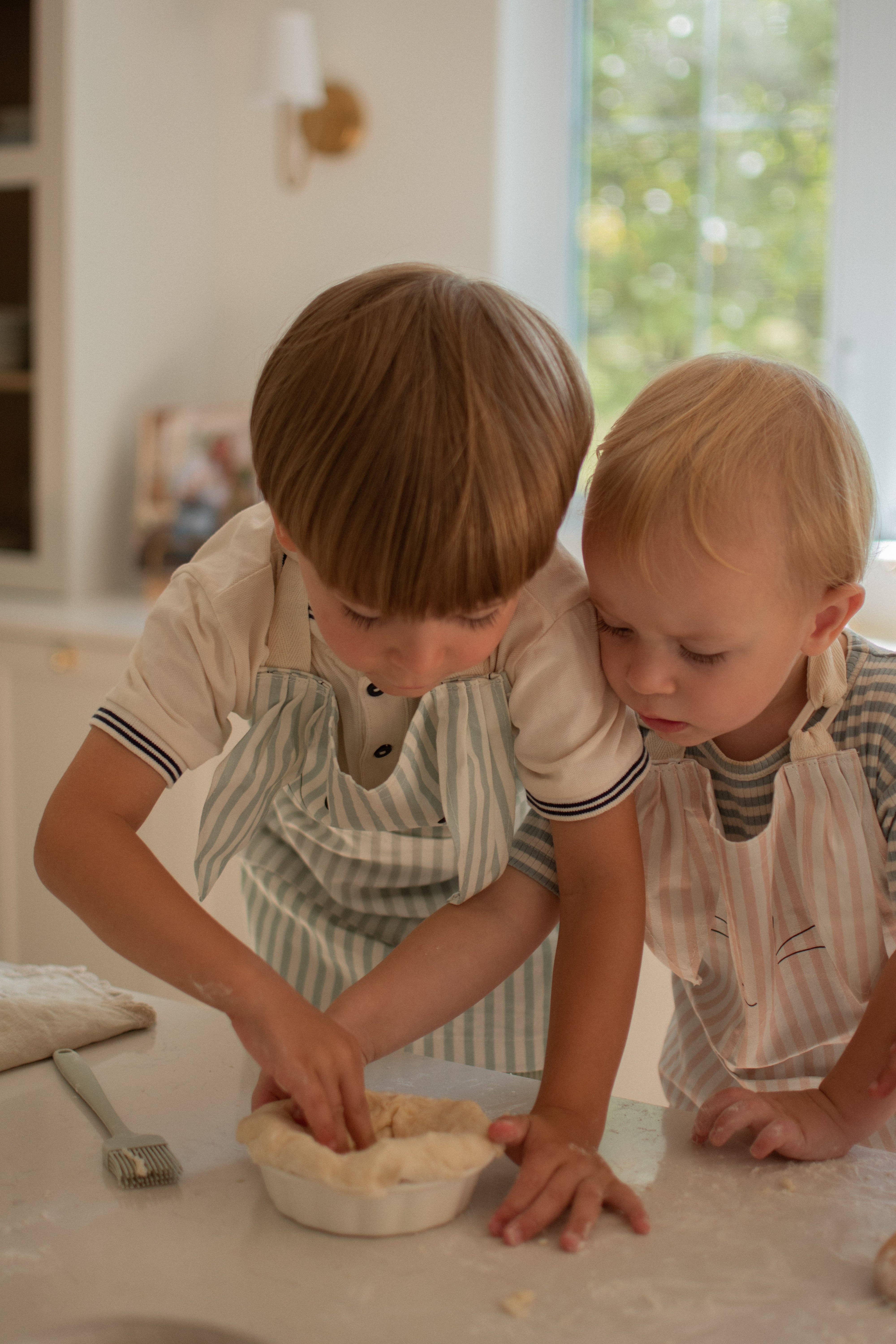 Micasso & Co - Wholesale Apron - Kids - Kitchen apron for little chef - 2 years and up5