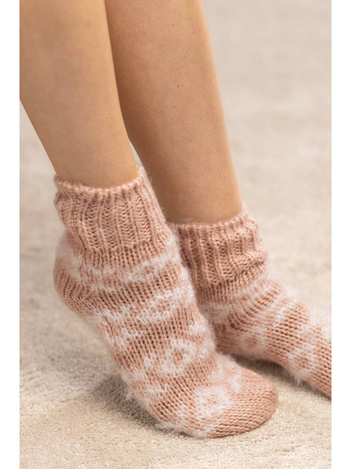 Urbanista - Wholesale Socks - Women's - Fuzzy Nordic Socks3