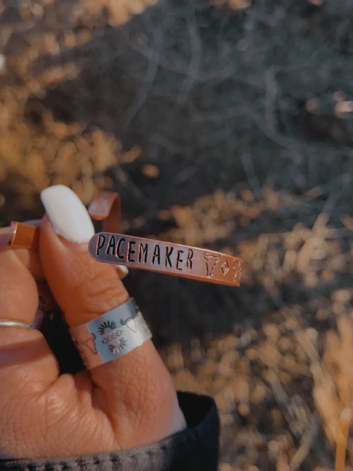 Individuelles medizinisches Alarmarmband für den Großhandel von Diamond Basin Design Co.