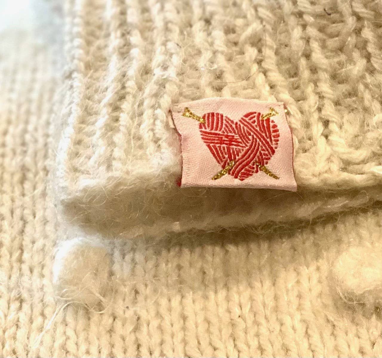 L’Étiquette Home Couture – Großhandel Bastelzubehör – Eingenähtes Gewebtes Etikett Gefaltet: "Wool ADDICT"4