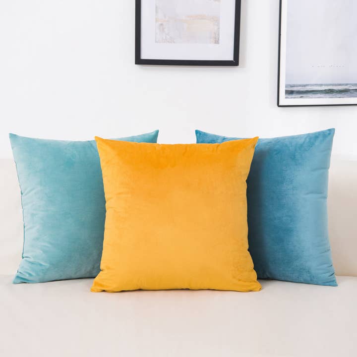 Q VITA - Wholesale Throw Pillow Cover - Velvet Fabric Cushion Cover ( 8 color options)