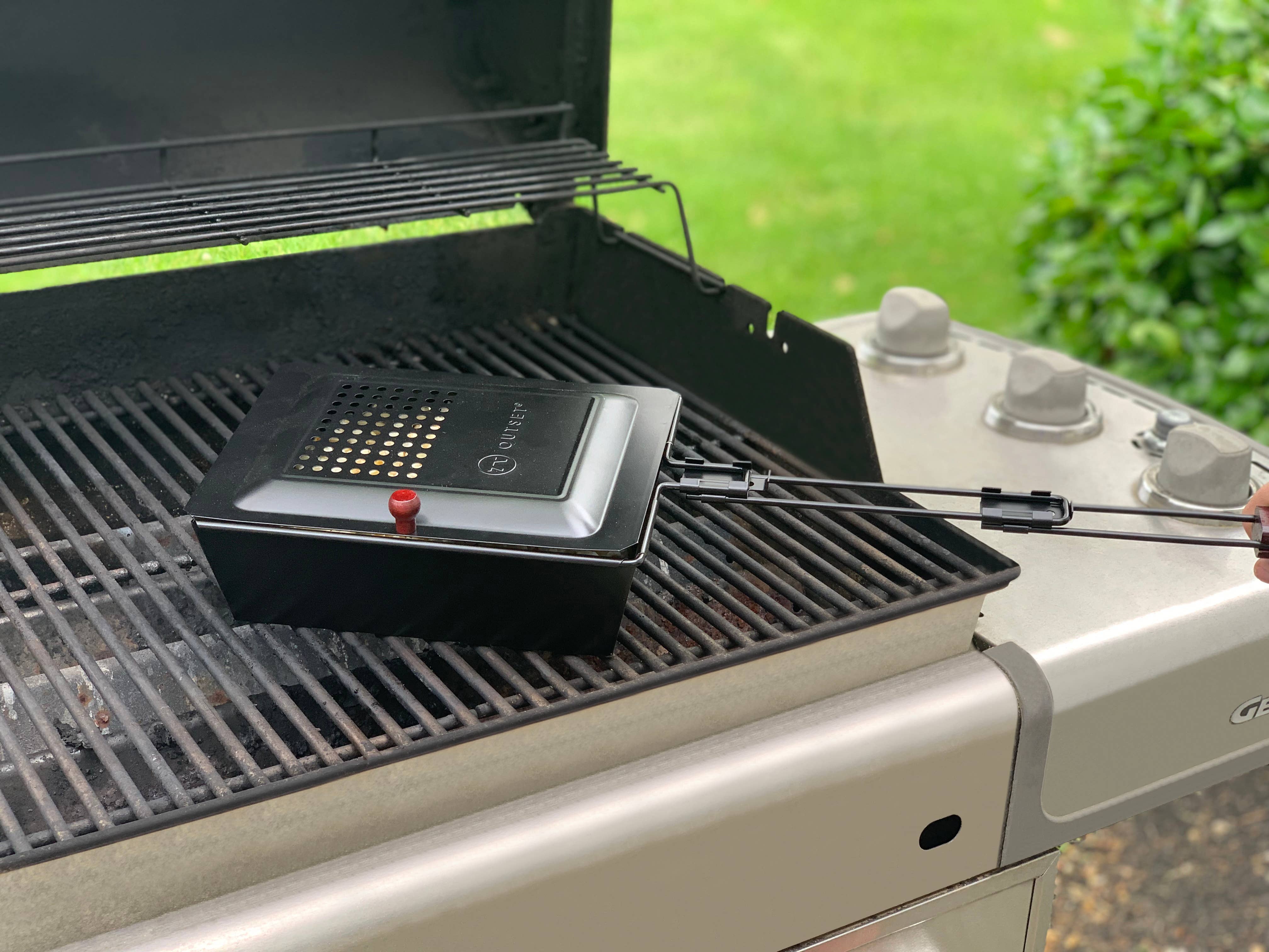 Fox Run Brands - Wholesale Kitchen Tool/Gadget - Outset Grill Popcorn Tray, 16.5” x 7.1” x 3.7”1