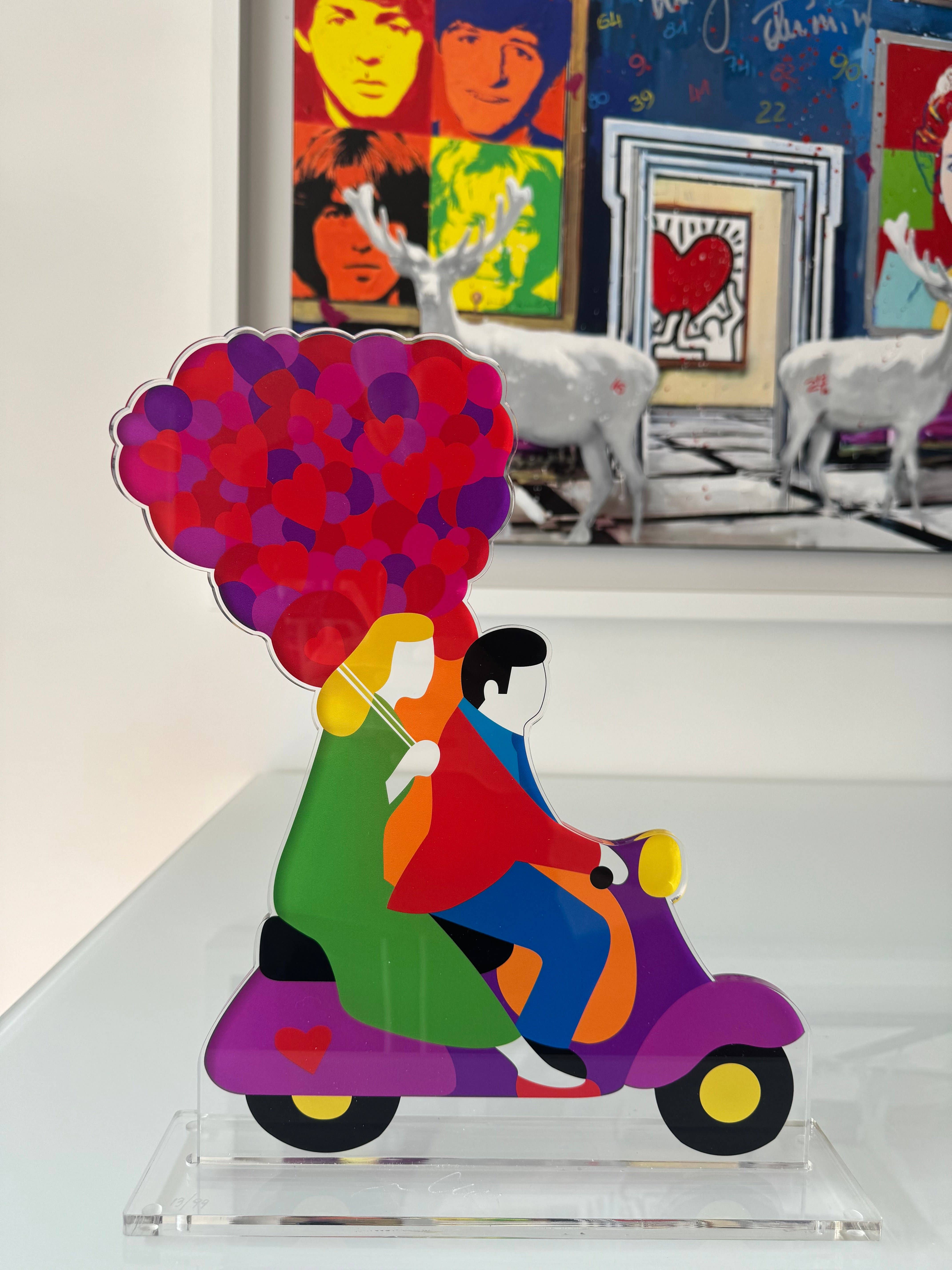 Arte Focus - Wholesale Decorative Tabletop Object - Romantic trip | Marco Lodola3