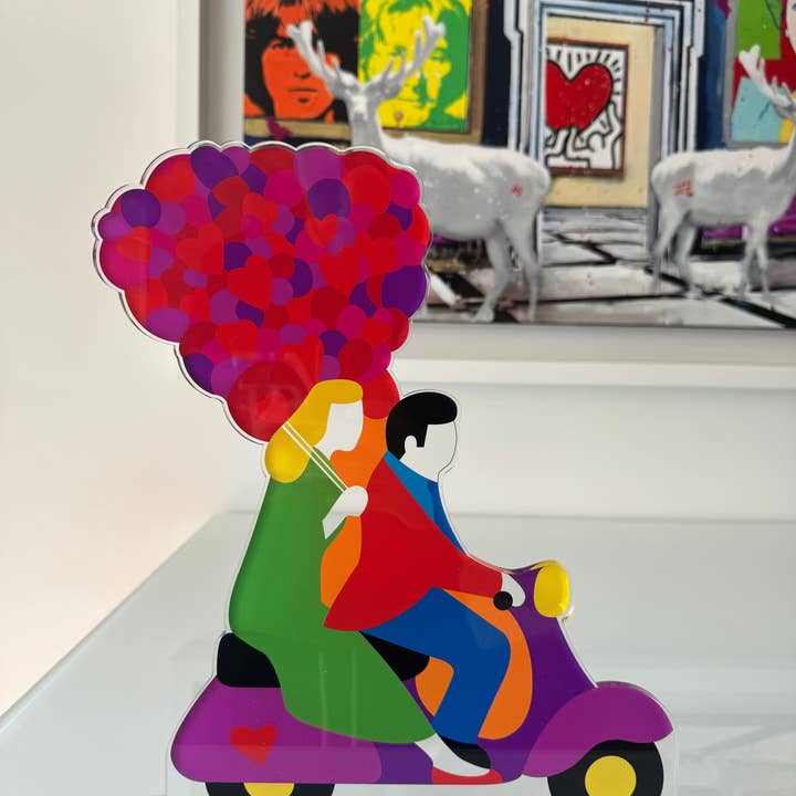 Arte Focus - Wholesale Decorative Tabletop Object - Romantic trip | Marco Lodola3