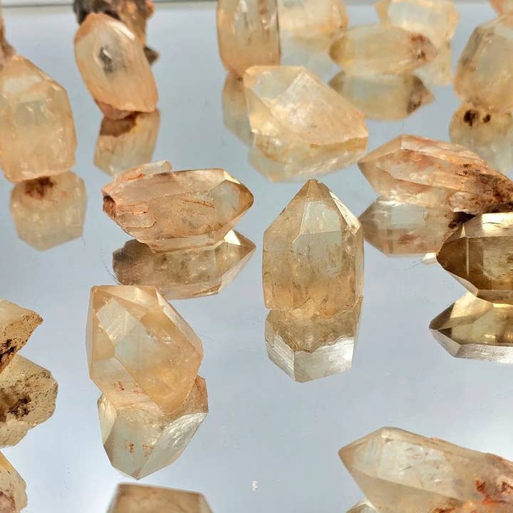 Distinction Crystals β wholesale Spiritual stone/crystal β Kundalini Citrine Crystal Point1