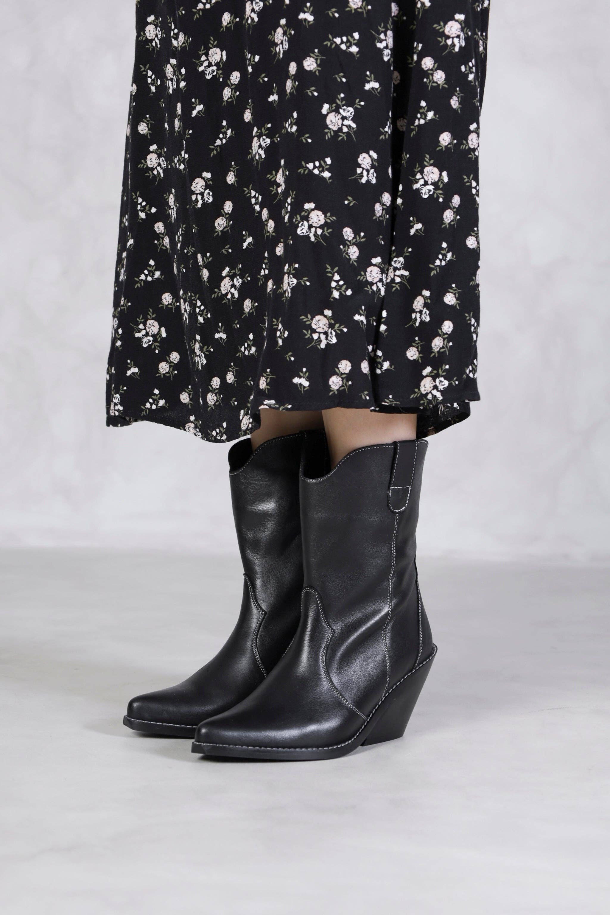 KMB Shoes – Engroshandel Cowboystøvler - Dame – LENA BLACK - Western Ankelstøvle2