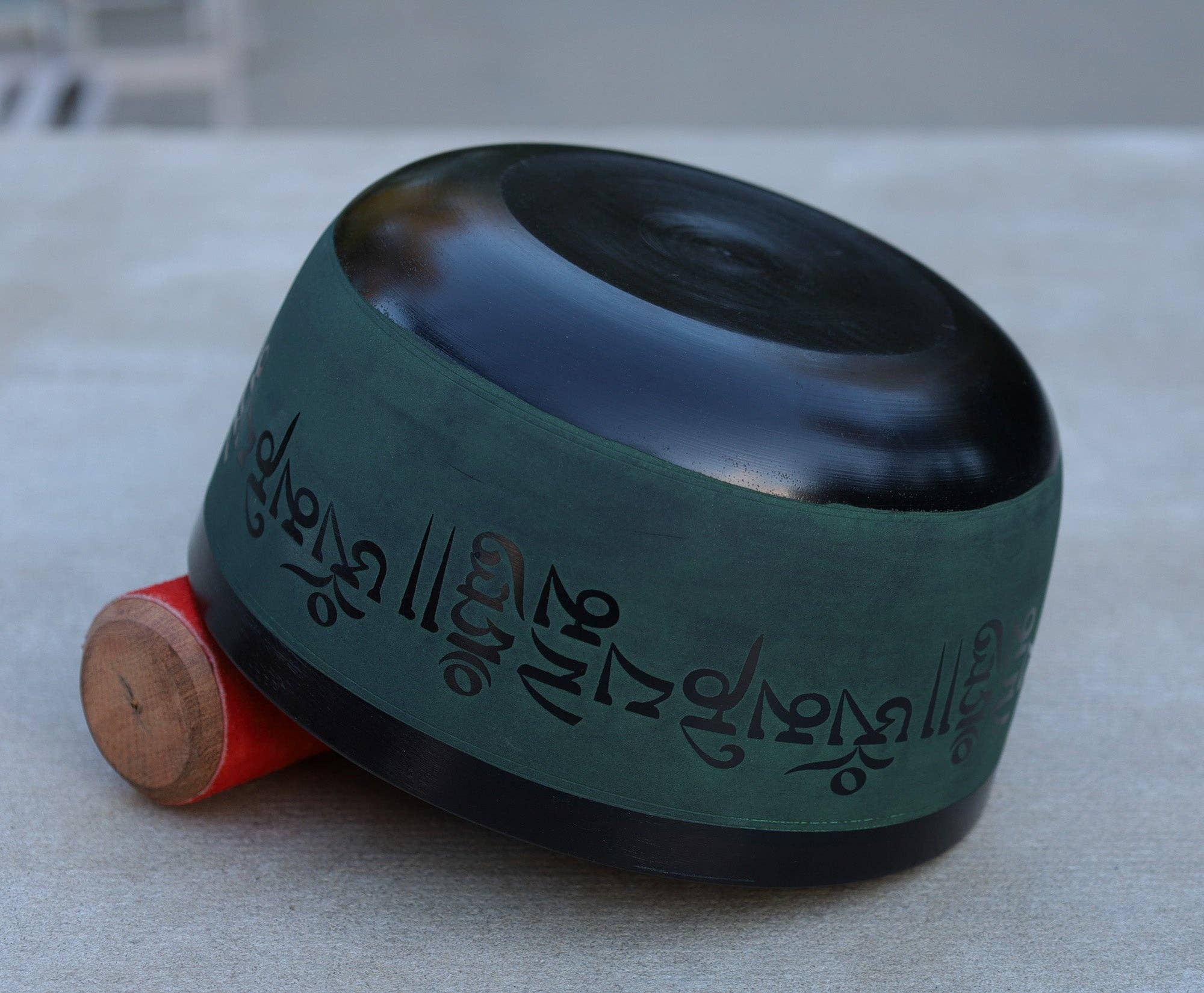 Lungta Imports – Material de meditação por atacado – Conjunto Completo Taça de Canto Tibetano Om Mani Mantra Wi10