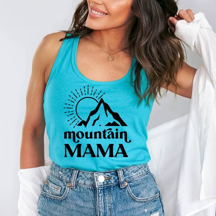 Débardeur à motif Mountain Mama Mom Racerback pour la vente par FAMS design