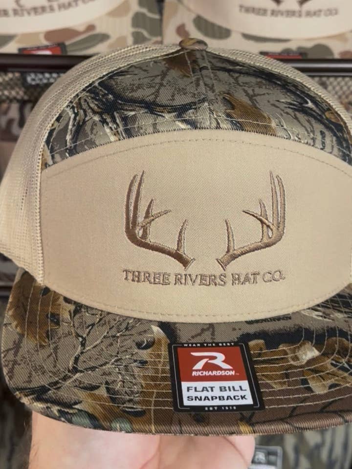 Classic Whitetail Rack - Richardson 168 7 panel Flatbill Snapback - Realtree Advatange for wholesale by Three Rivers Hat Co.