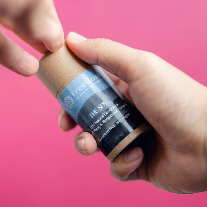 O Desodorizante Vegan Natural Spa com Aroma de Ylang Ylang e Bergamota por atacado de Freedom Cosmetics