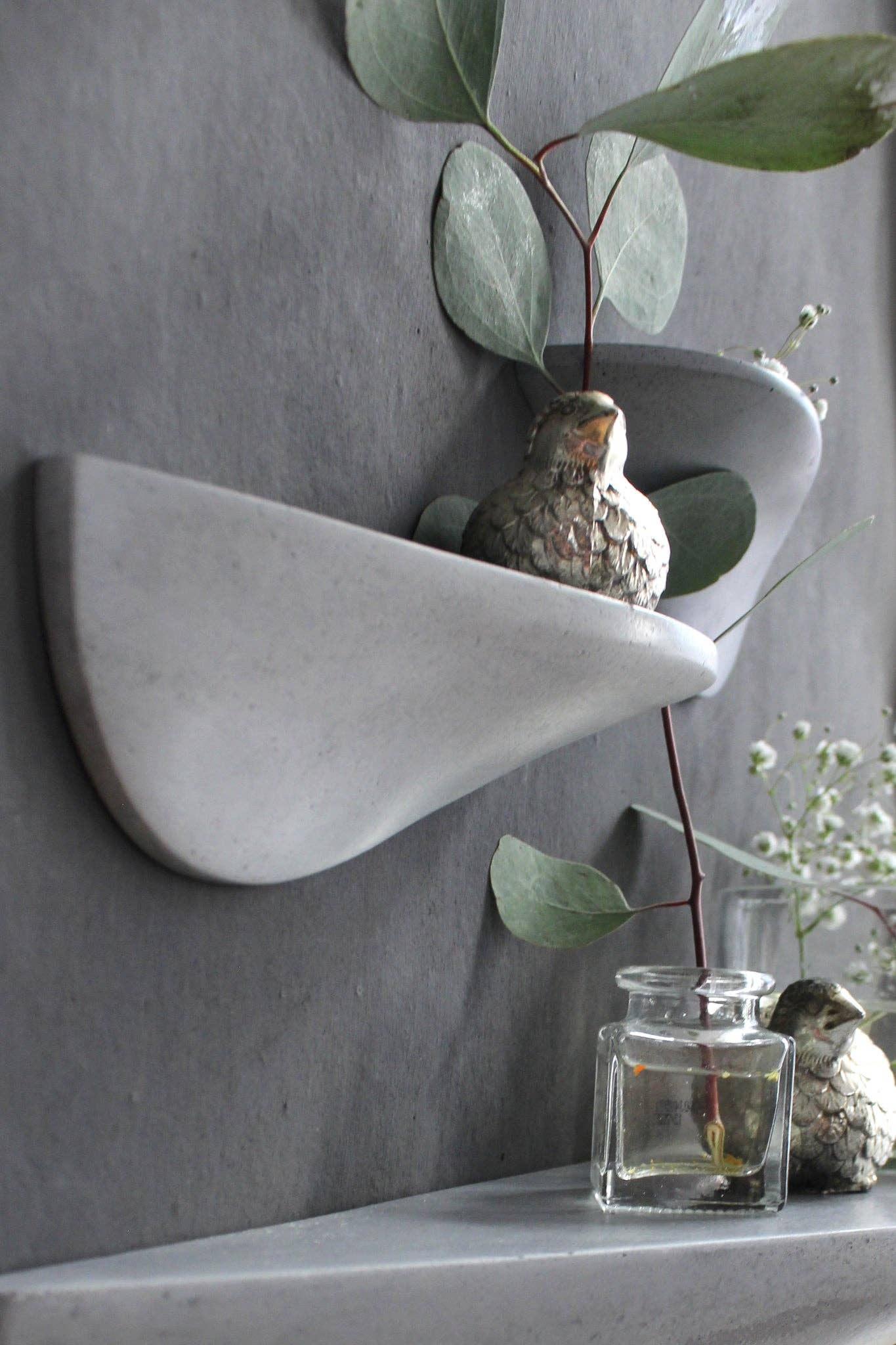 Formpoet - Wholesale Wall Mounted Shelf - Wall shelf concrete large - light grey10