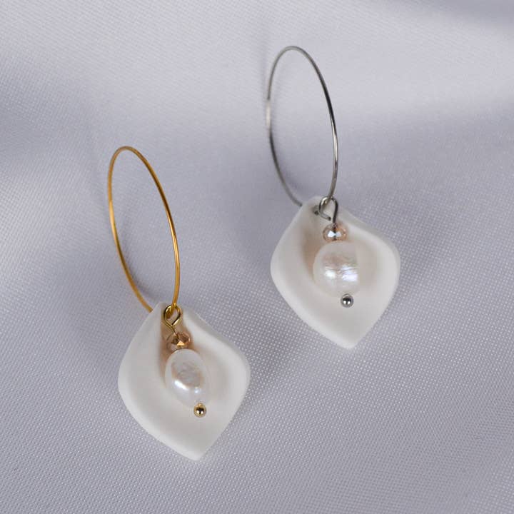 Creoles Leyla in White for wholesale by Linati Studio