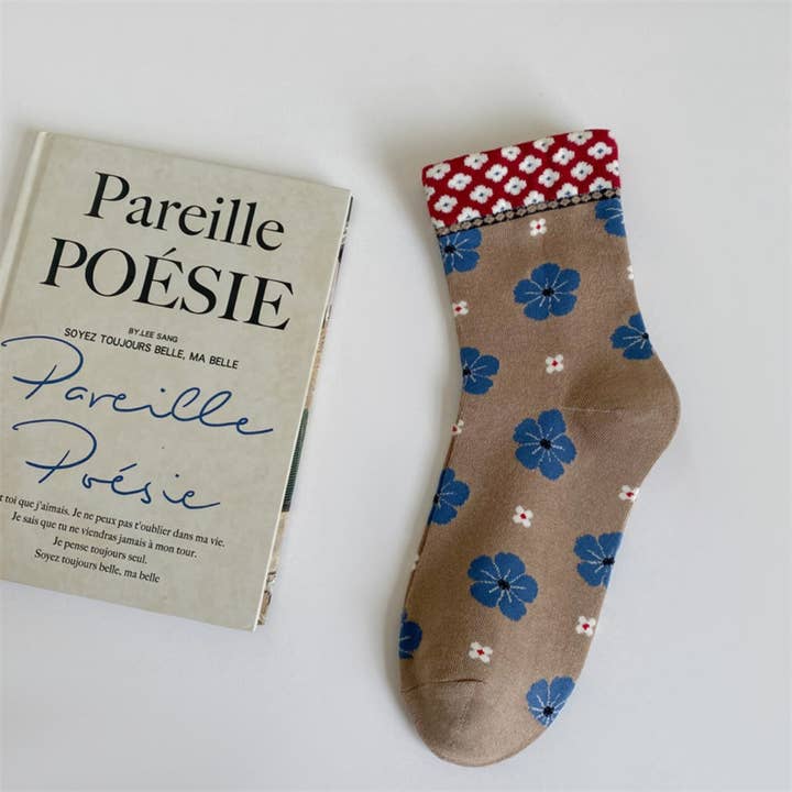 Funkyrel® Atzbranding Limited - Wholesale Socks - Women's - Rufia - Colorful Floral Pattern Mid-Calf Socks8