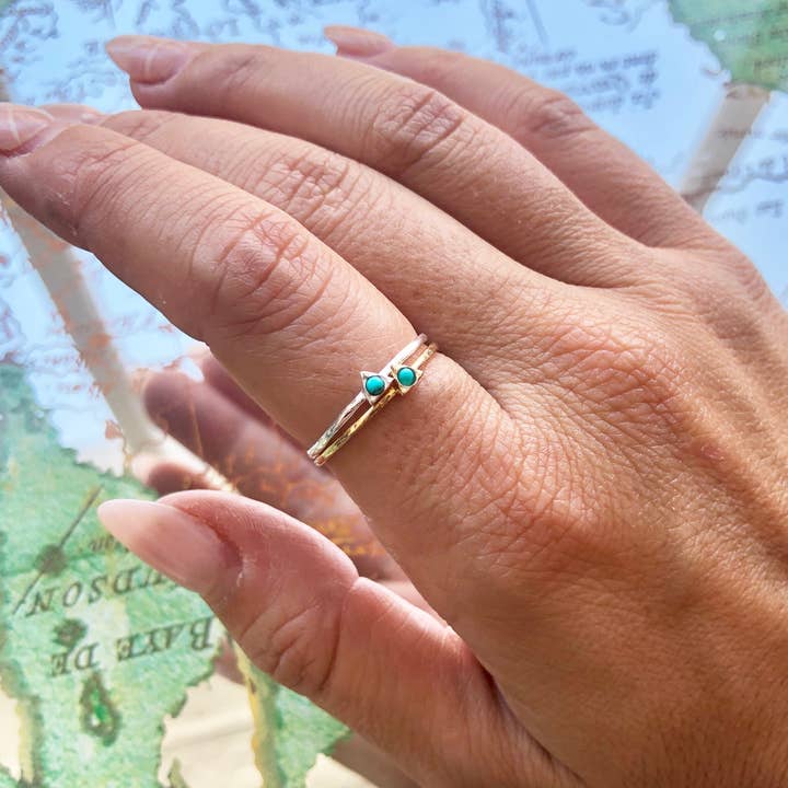 Baizaar – wholesale Single stone/solitaire ring – Gold Plated Tiny Turquoise Triangle Ring1