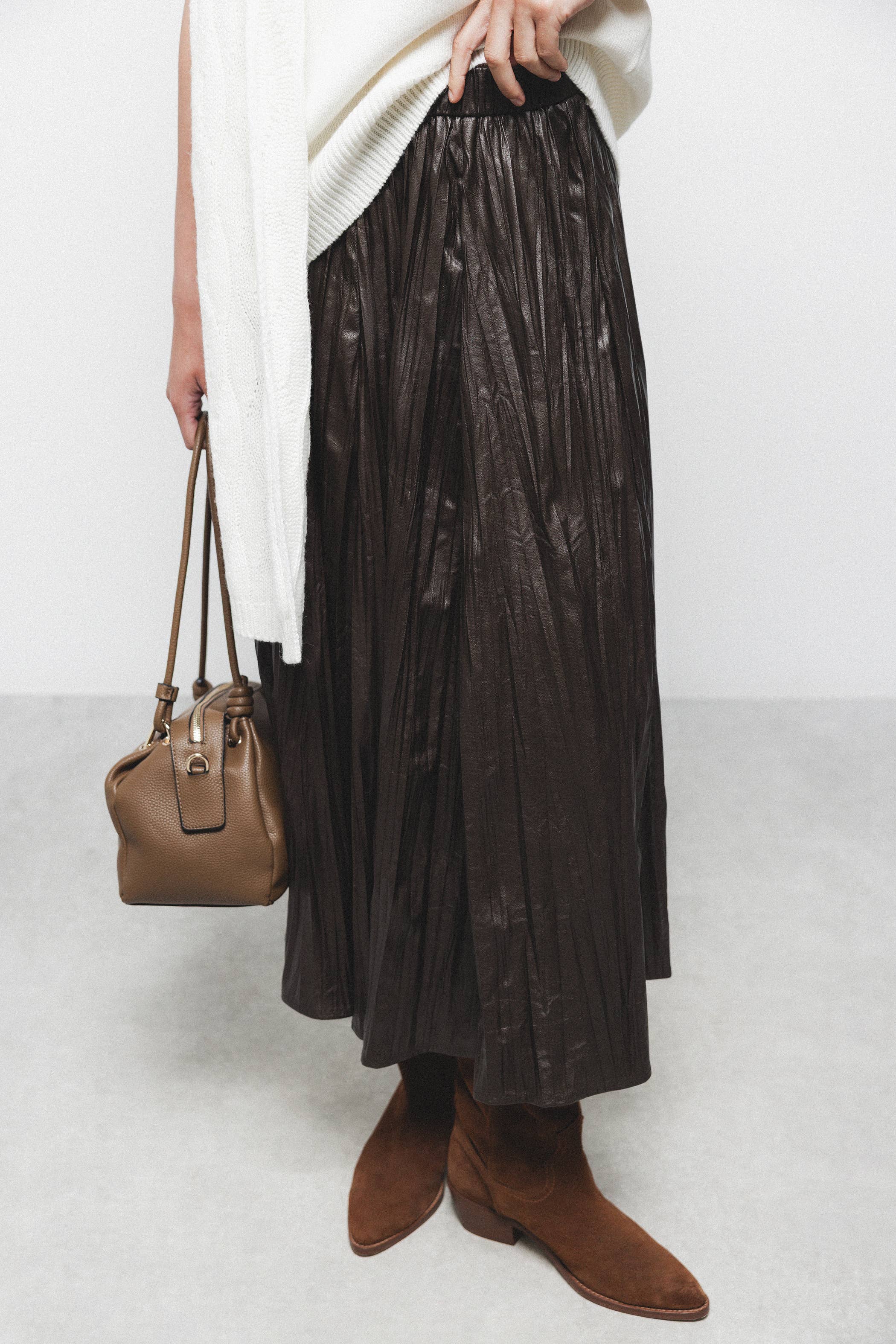 Lanidor - Wholesale Skirt - Women's - Crinkled Fabric Skirt (400535-438)