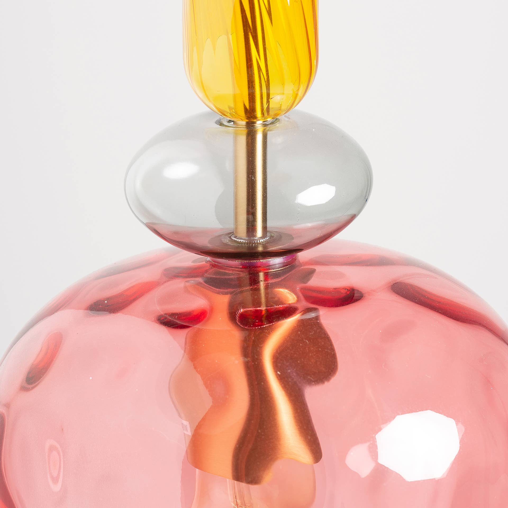 Kodu - Vendita all'ingrosso Lampadario/lampada a sospensione - Lampada a sospensione in vetro rosa 20x20x68cm2