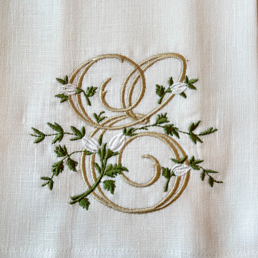 Arte Italica & Crown Linen Designs – Großhandel Geschirrtücher – Florales Monogramm-Handtuch - Neu4