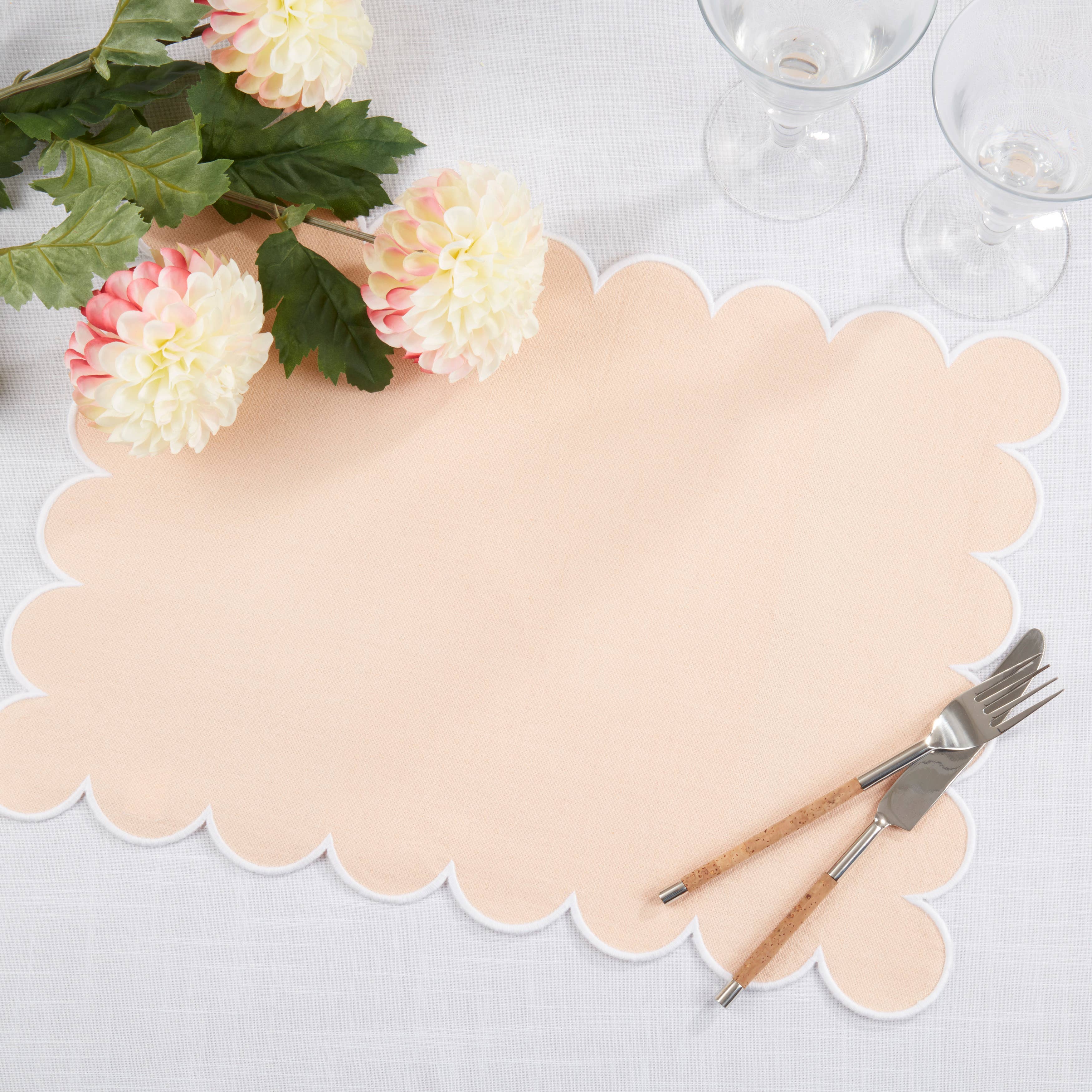 Saro Lifestyle – wholesale Placemat – Cotton Scalloped Placemat13