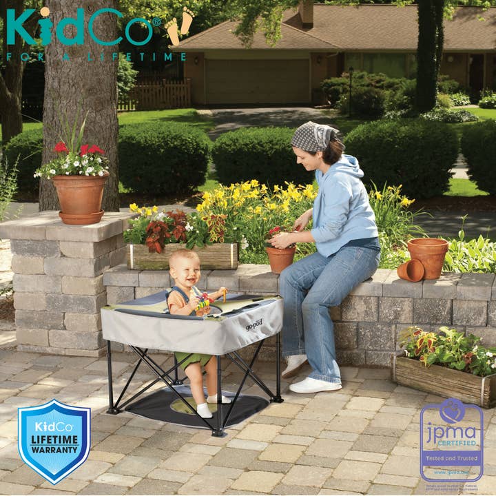 KidCo - Wholesale Booster Seat - Kids - GoPod® Travel Activity Seat