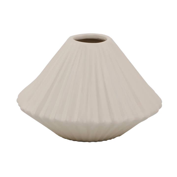 Beige muslingformet keramisk vase for engroshandel hos Flora Bunda Inc